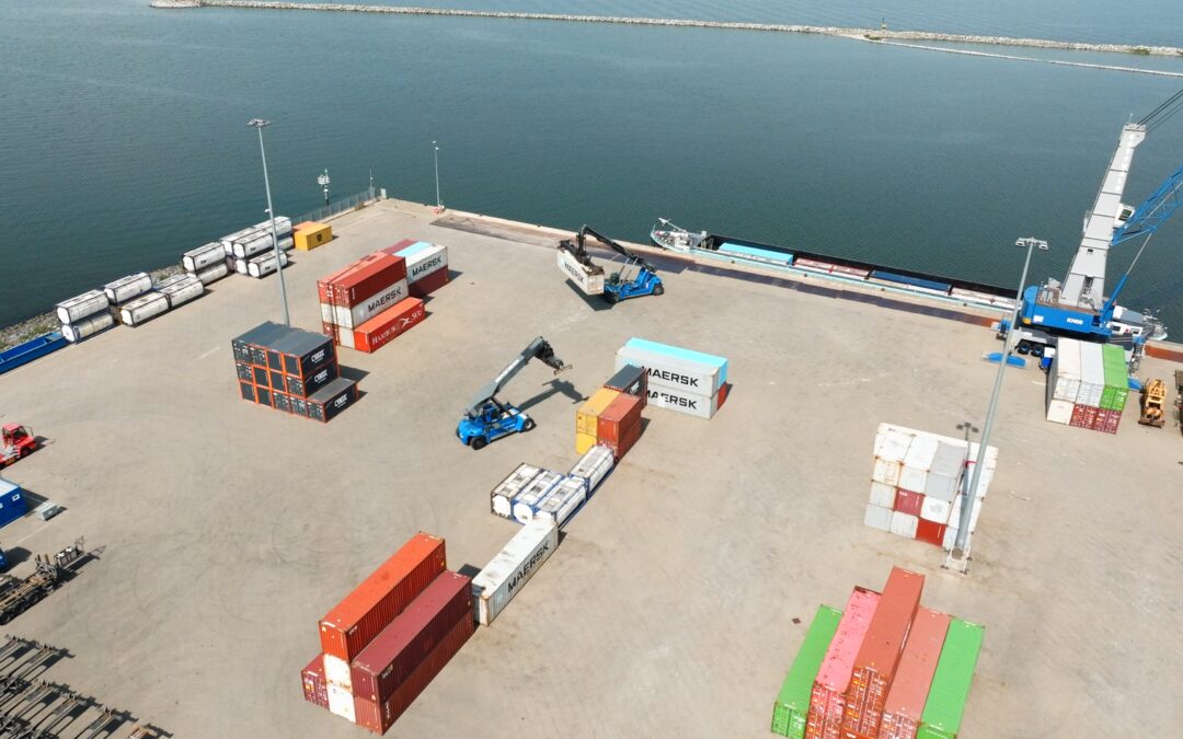 Luchtfoto containerterminal