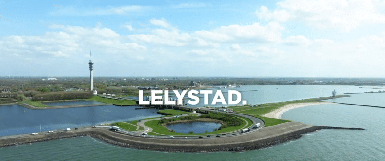Still uit video met woord 'Lelystad'